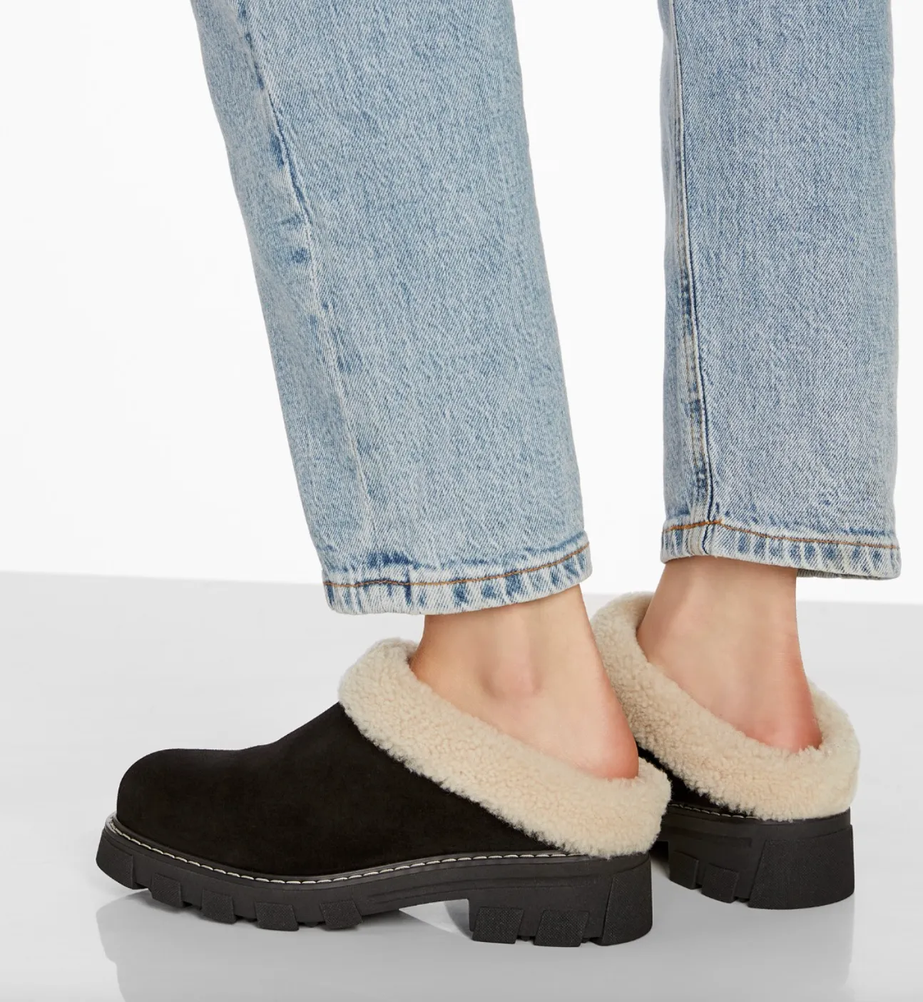 Always Waterproof Shearling Lined Clog | Black Oiled Suede