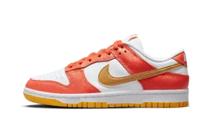 Dunk Low University Gold