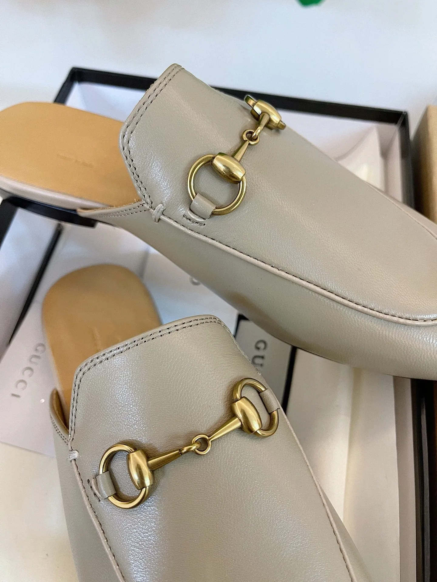 GG SLIPPER MULES BEIGE