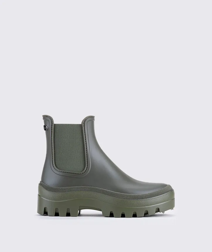 IGOR CHELSEA BOOTS WHITH CHUNCKY SOLE