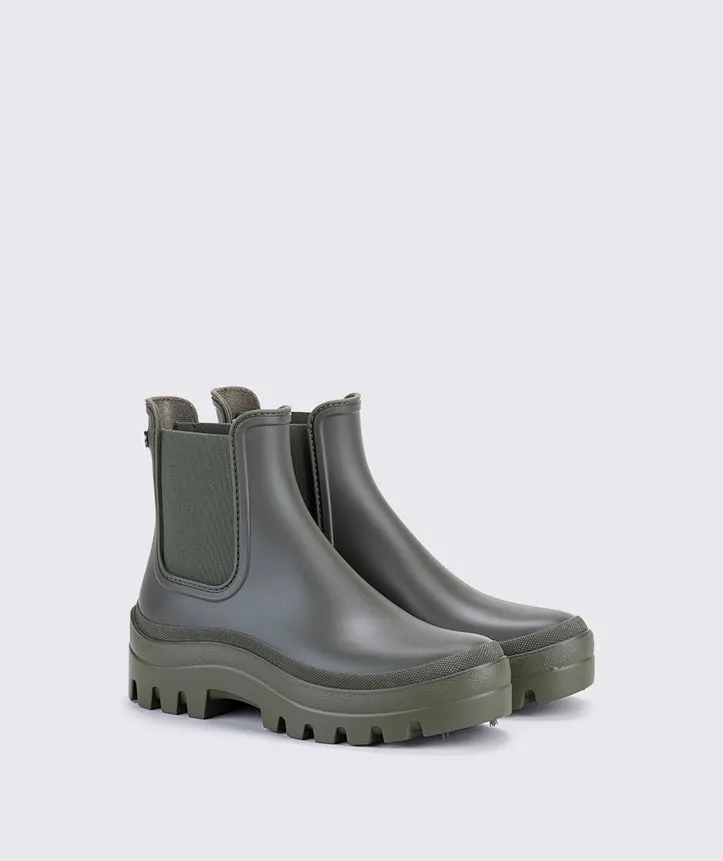 IGOR CHELSEA BOOTS WHITH CHUNCKY SOLE