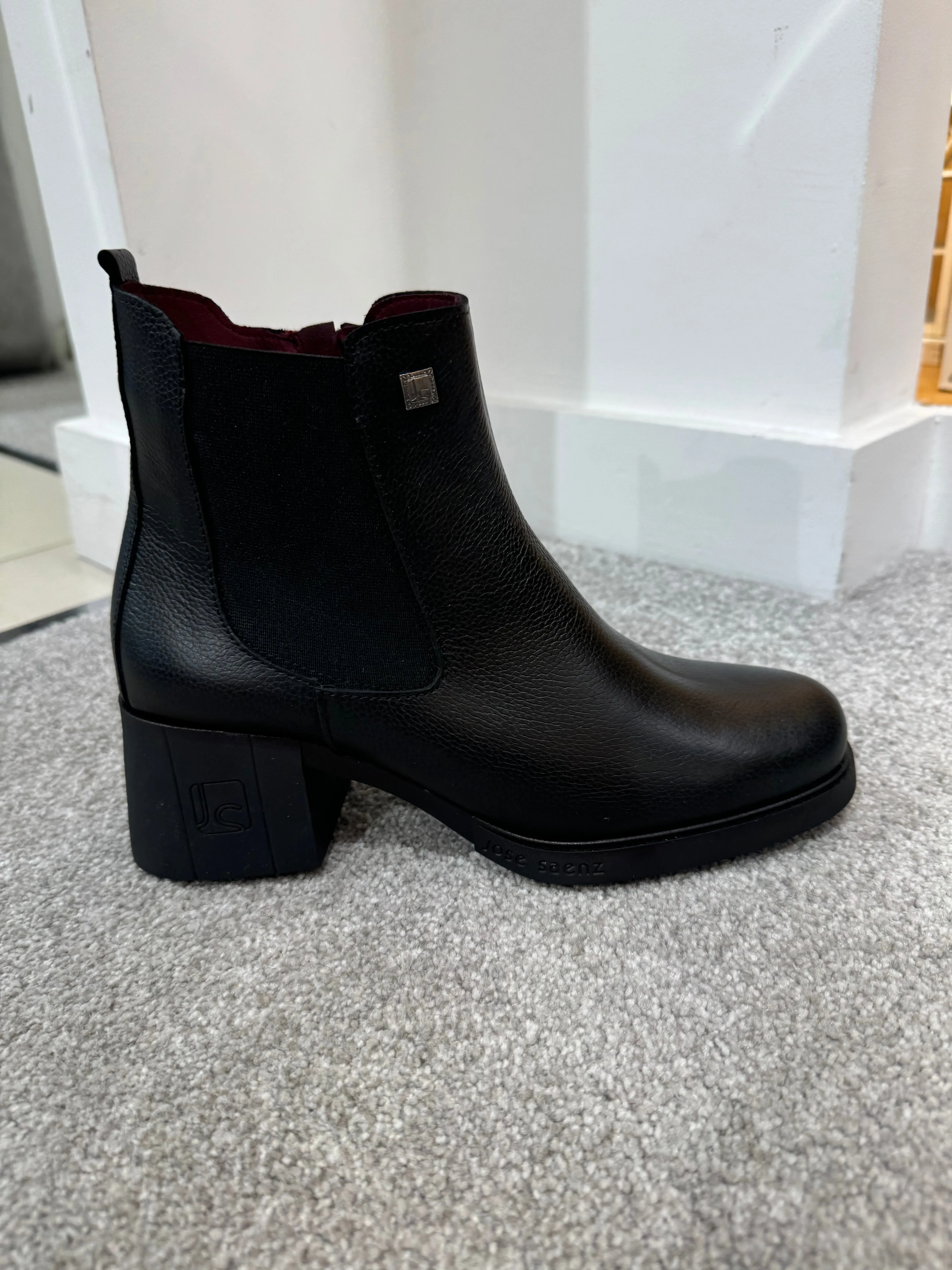 JOSE SAENZ Black Ankle Boots