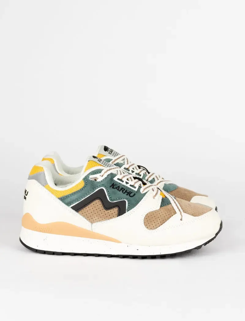 Karhu Synchron Classic Trainers Lily White / Jet Black