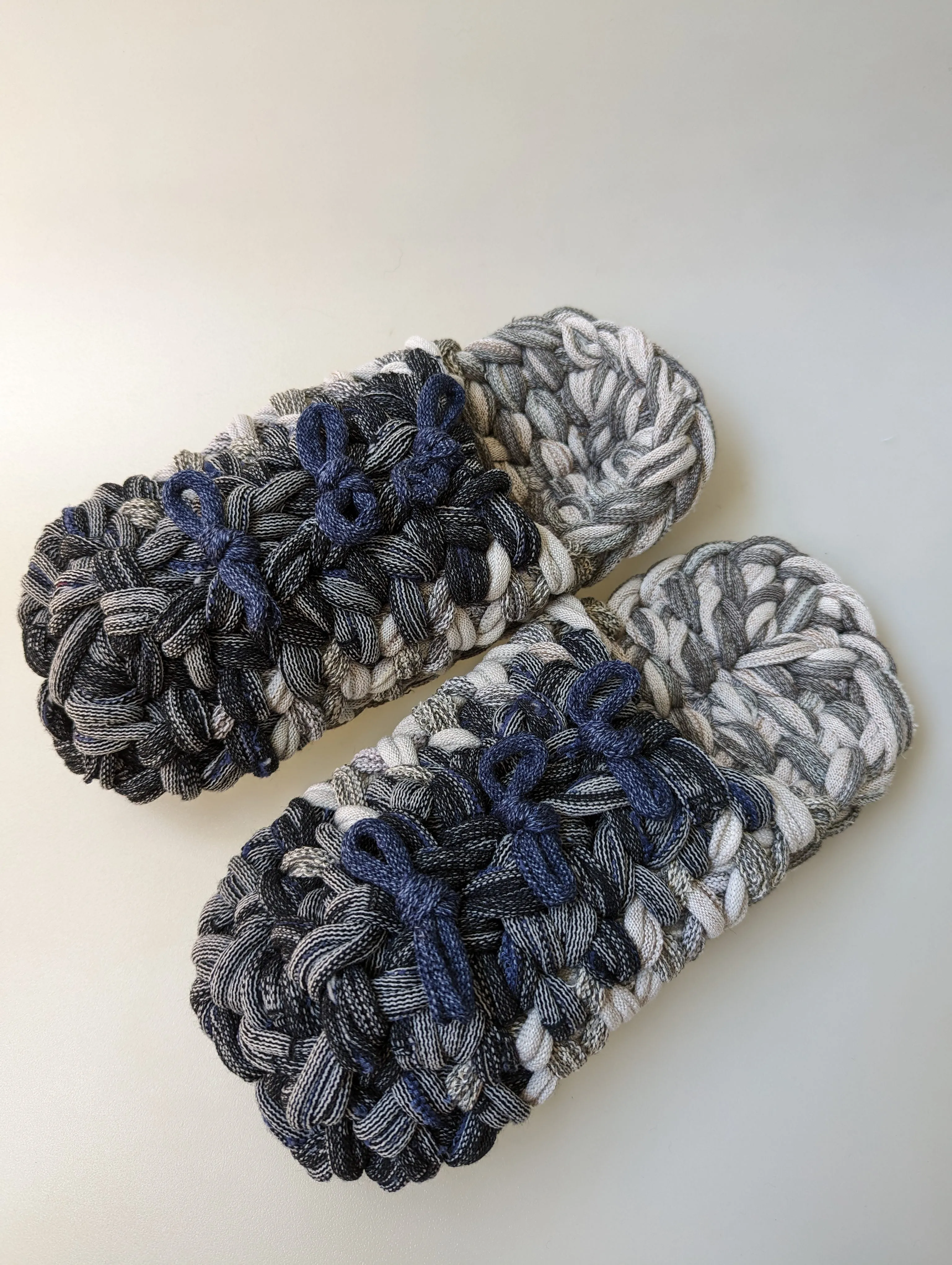 Large | Knit up-cycle slippers 2023-L31 [Large]