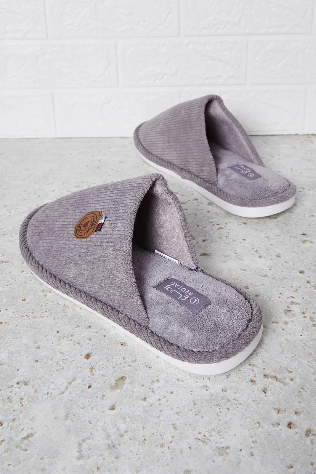 Men Grey Textured Mule Slipper