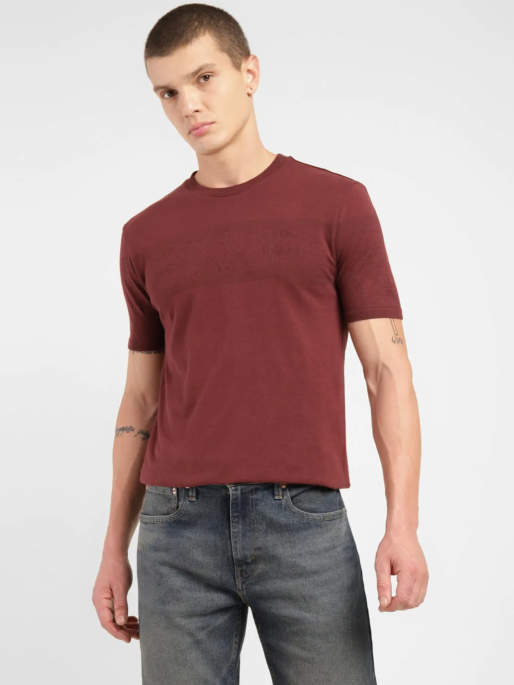 Men's Solid Crew Neck T-shirt Maroon