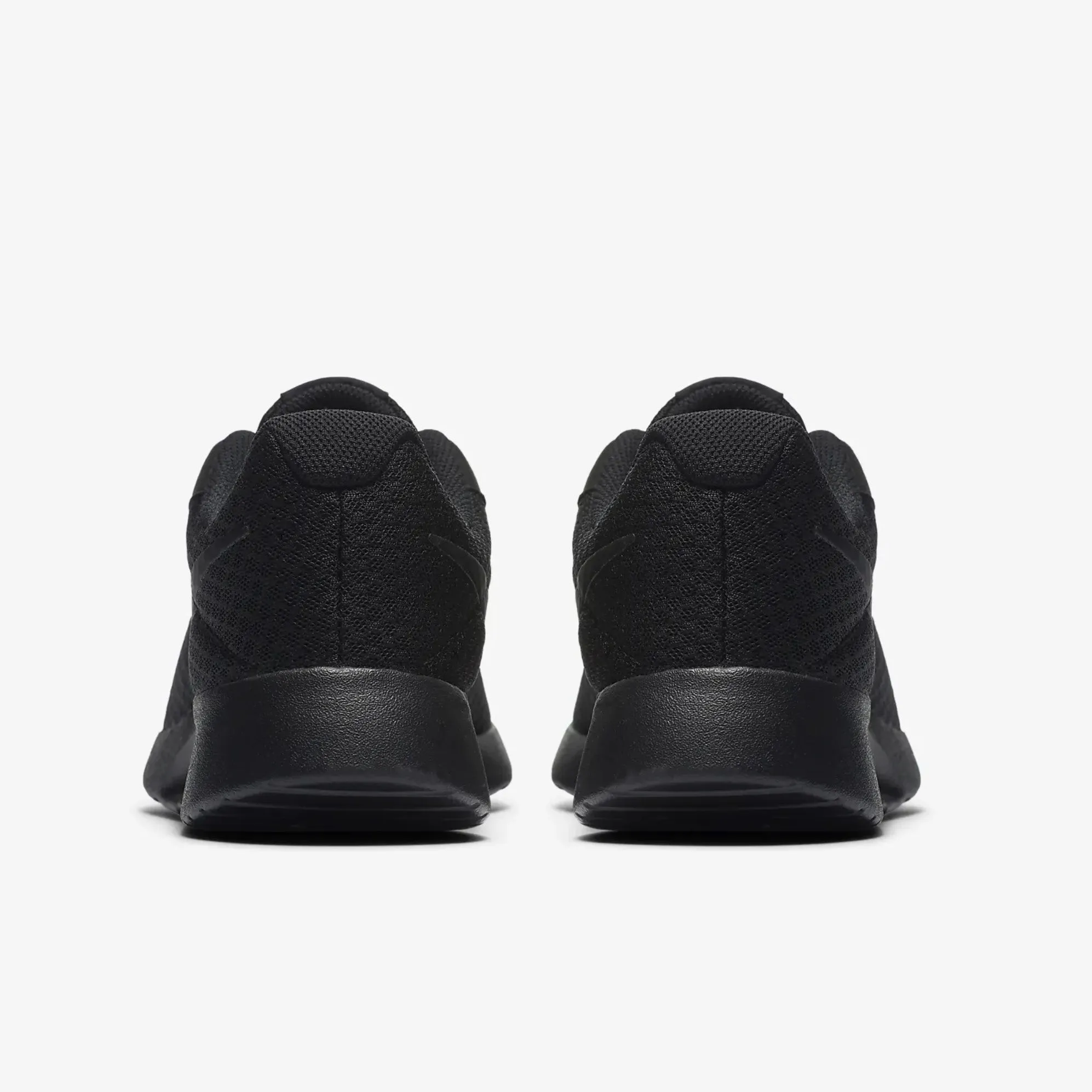 Tanjun Sneaker (Black)